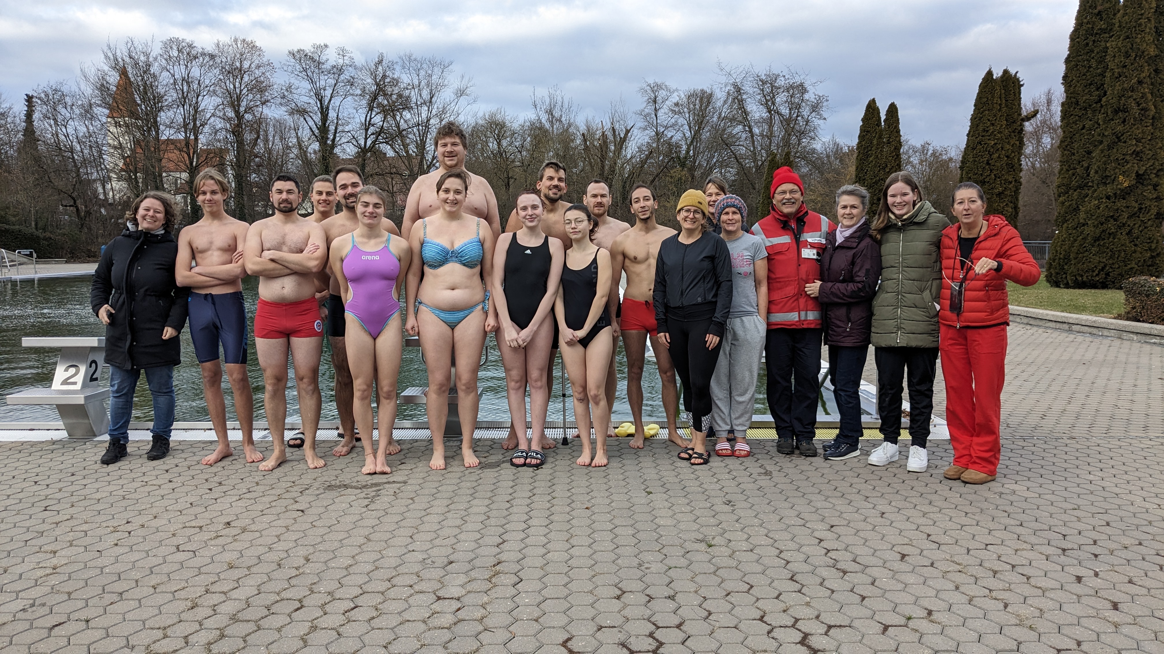 Gruppenfoto der Teilnehmer